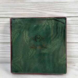 Lenox Green Holly Damask Cloth cocktail Napkins Set Of 4  - NEW In Box